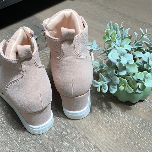 LAST 2❗️🌟 WEDGE SNEAKERS- READY TO SHIP! - Picture 7 of 8